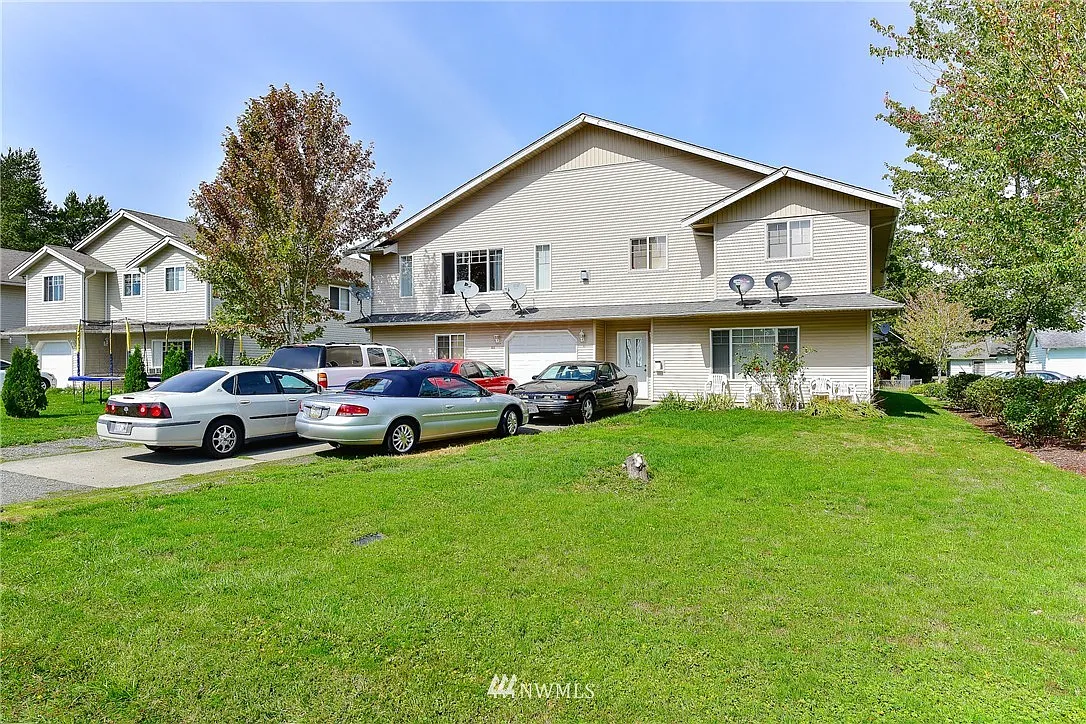 710 E Street photo 1