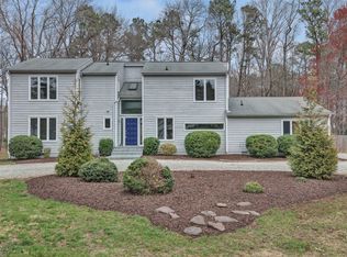 10940 Pegwell Dr, Midlothian, VA 23113