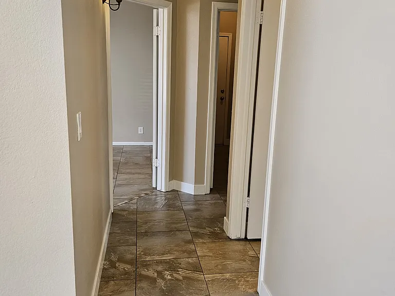 1301 E Liberty Shores Dr — Photo 15