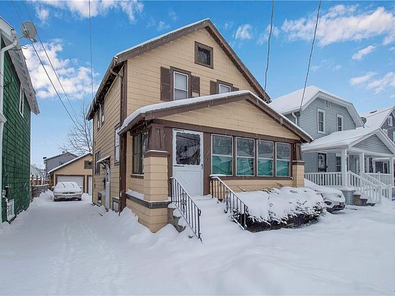 2nd image of 125 Dunlop Ave