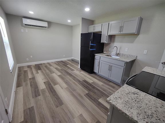 5th image of 6804 Beth Rd #A