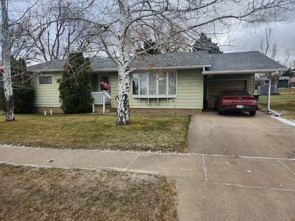 1809 7th Ave, Belle Fourche, SD 57717