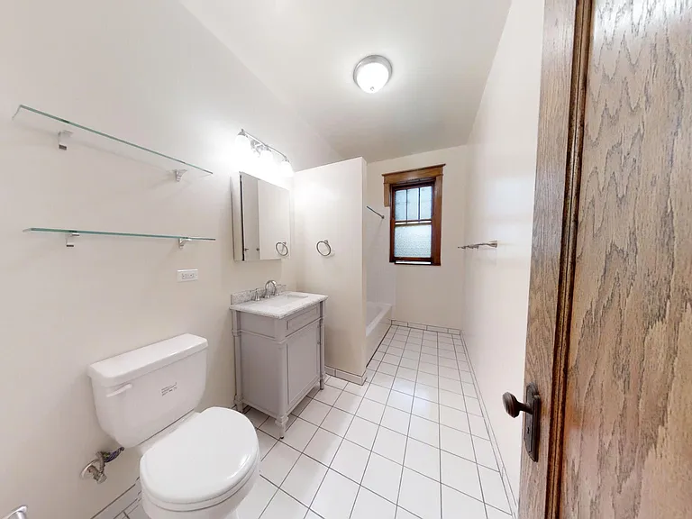 3767 N Lakewood Ave — Photo 7