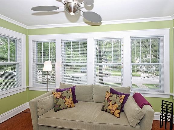 4th image of 414 N Ashland Ave