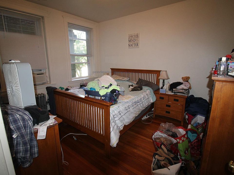 2nd image of 1820 Commonwealth Ave #Z10