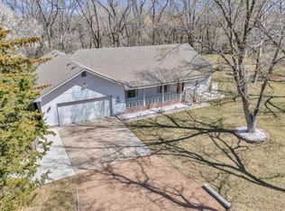 628 Mockingbird Ln, Newton, KS 67114