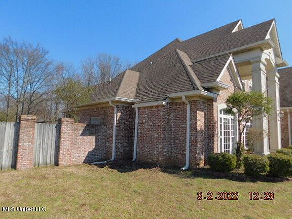 3rd image of 8302 Westbrook Dr