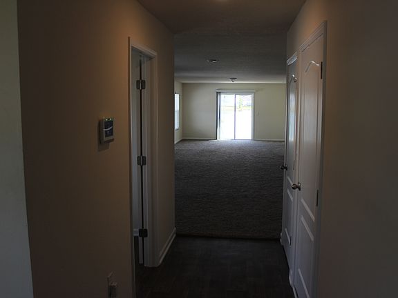 5th image of 233 Falcon Ridge Rd