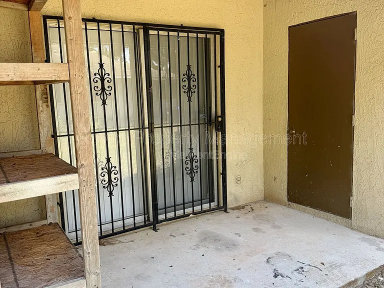 1549 Tangelo Cir — Photo 9
