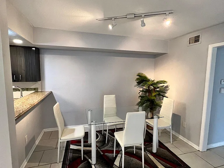 8918 Bissonnet St #307 — Photo 7