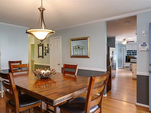 5th image of 110 Don Juan Cir