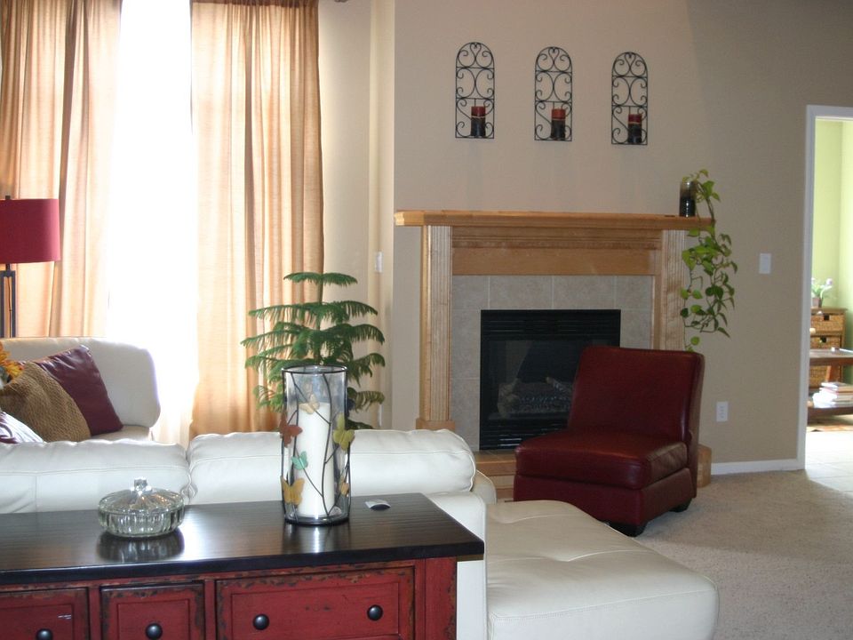 1st image of 900 67th St Unit 902