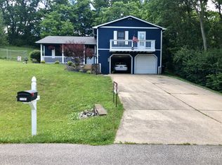 21191 Bellemeade Dr, Lawrenceburg, IN 47025