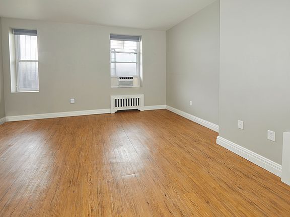 3rd image of 278 Alexander Ave #Ll