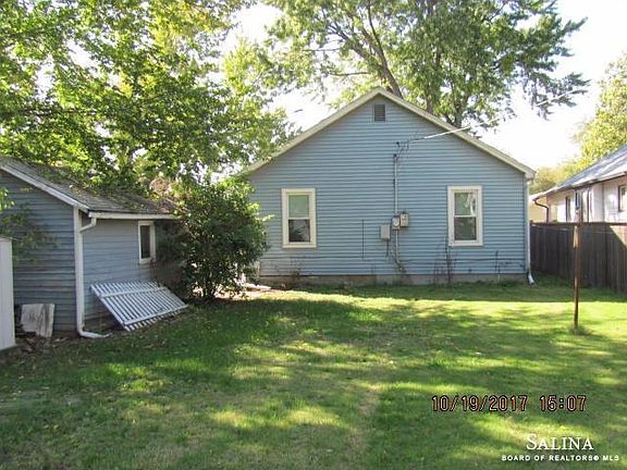 4th image of 717 Sheridan St