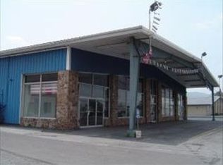 212 Hogan Blvd, Mill Hall, PA 17751