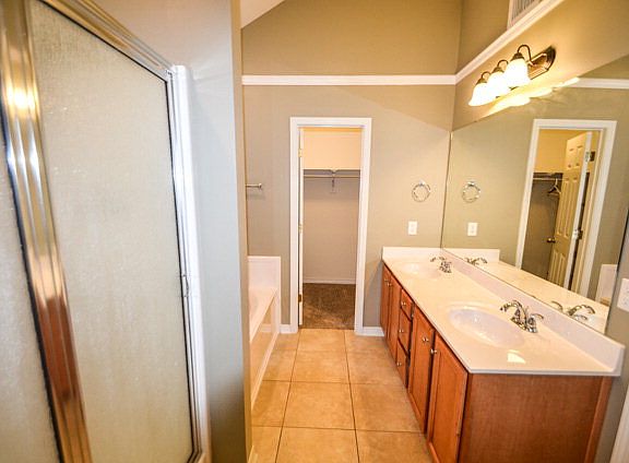 3rd image of 9839 Viking Place Dr
