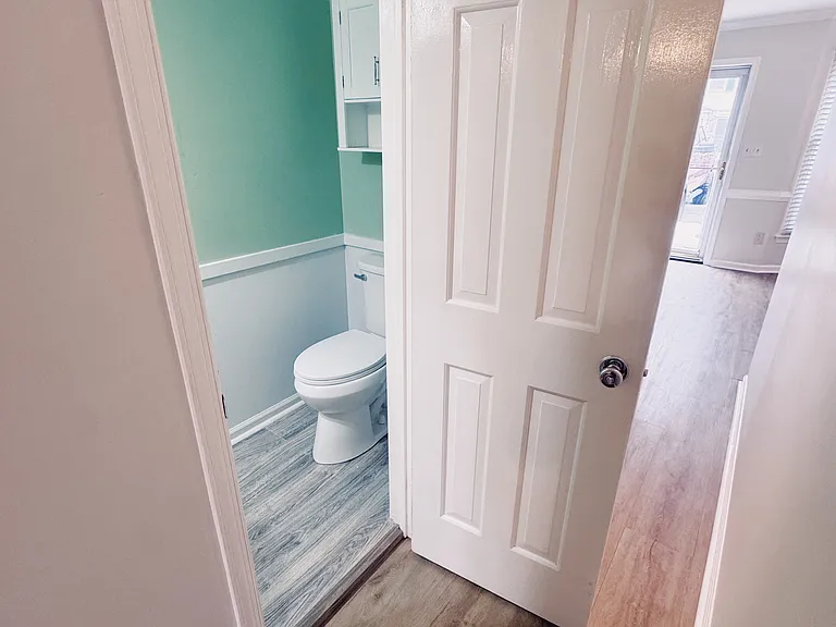 582 Tenbee Ln — Photo 17