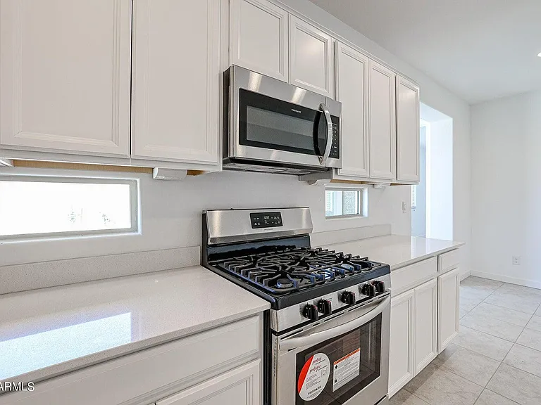 16554 W Questa Dr — Photo 9