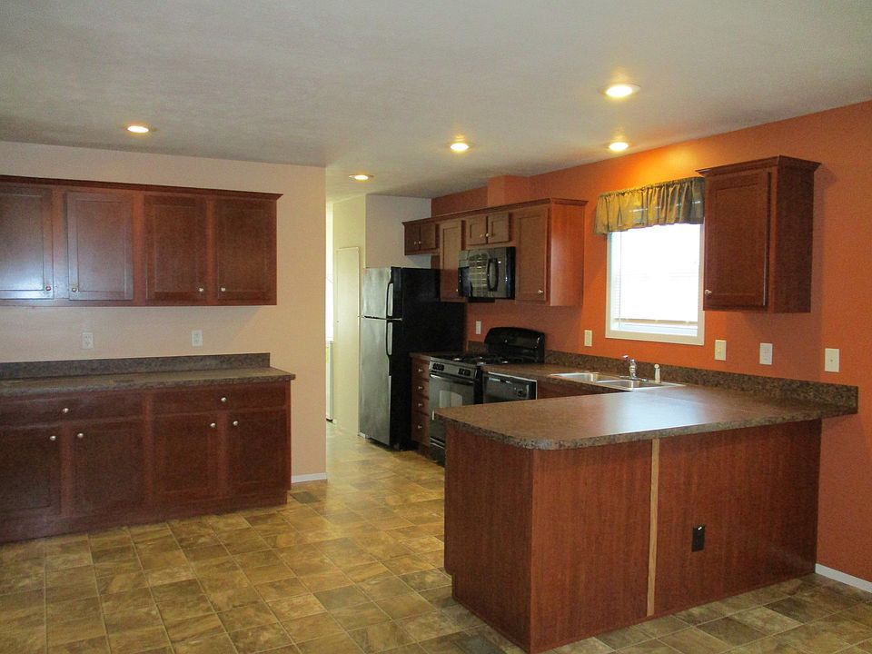 1st image of 3440 Creekside Blvd #15