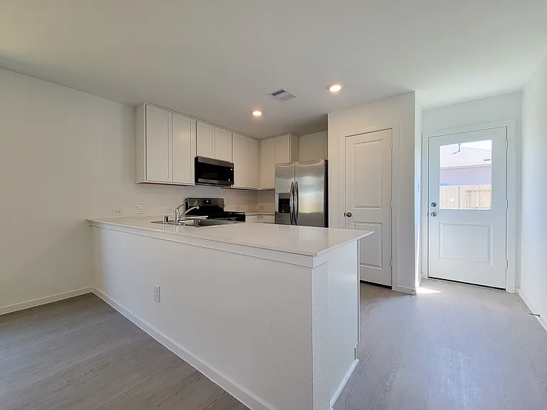 1519 Gardenia Blossom Ln — Photo 30