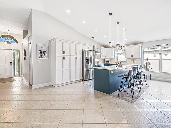 5th image of 8189 White Rock Circle
