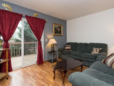 910 N Thompson Dr APT 4, Madison, WI, 53704