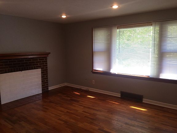 4th image of 1516 New Madrid St