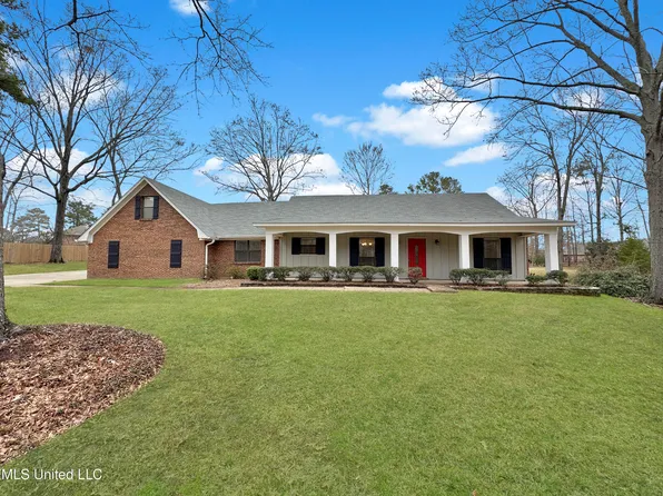 146 Richmond Dr, Brandon, MS 39042