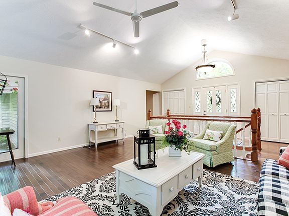 5th image of 21782 Lodgepole Ln