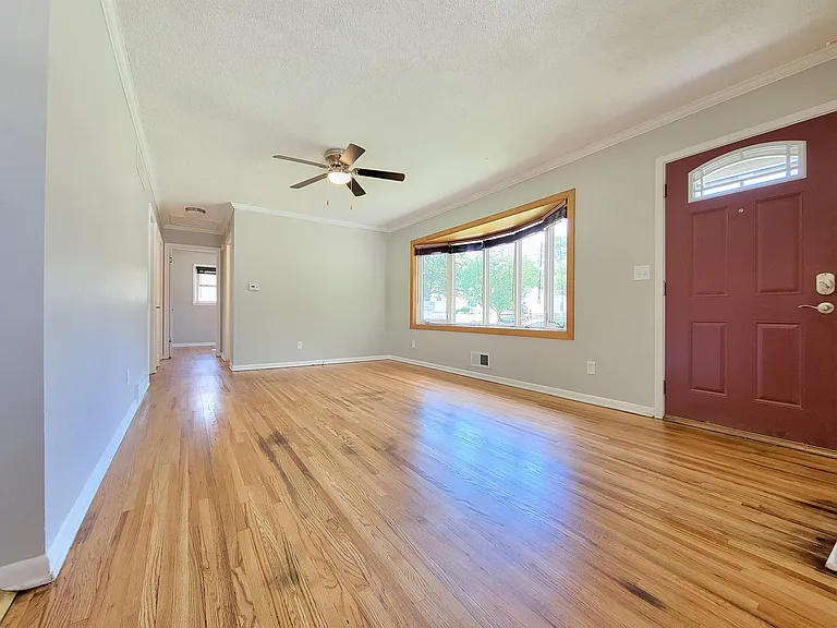 1442 Cascade St NW — Photo 9