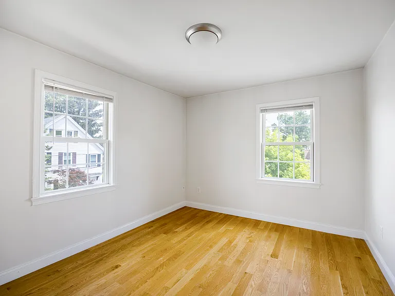 48 Spruce St — Photo 15