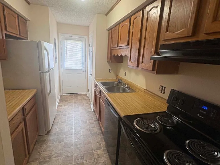 1710 Oshea St #C — Photo 4