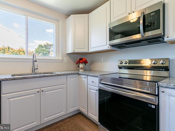 4th image of 56 Crescent Rd