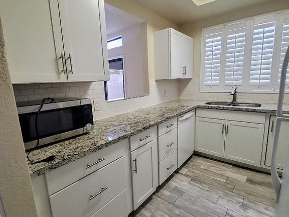 2nd image of 10932 N 117th Pl