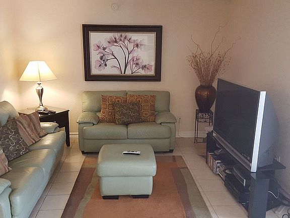 5th image of 1608 S Cypress Ave