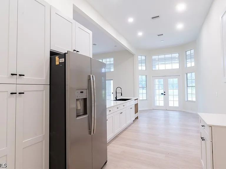 15200 Sweetwater Ct — Photo 6