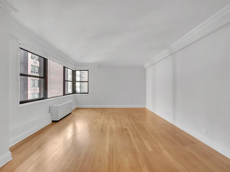 141 E 33rd St #10J — Photo 3