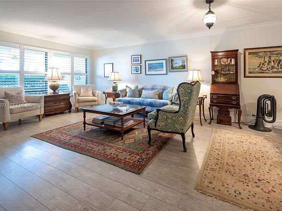 5th image of 2835 NE 60th St