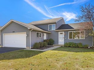 5430 Avalon Ln, Lake In The Hills, IL 60156