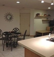 3rd image of 3905 N Francisco Ave #B