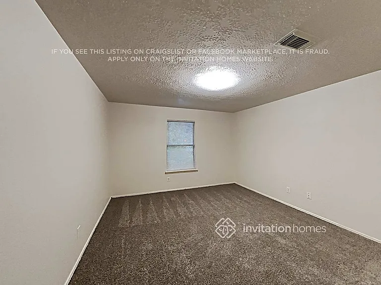 9818 Golden Prairie Ln — Photo 16