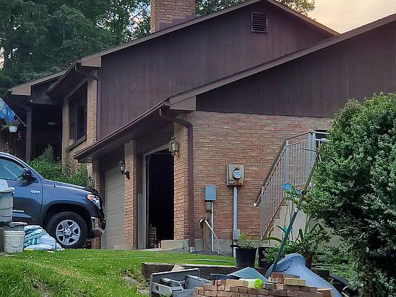 4th image of 1507 Grand View Dr