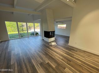 17827 Lull St, Reseda, CA 91335