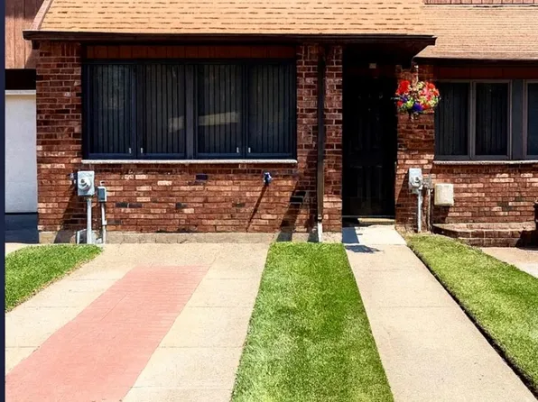 69 Alan Loop, Staten Island, NY 10304