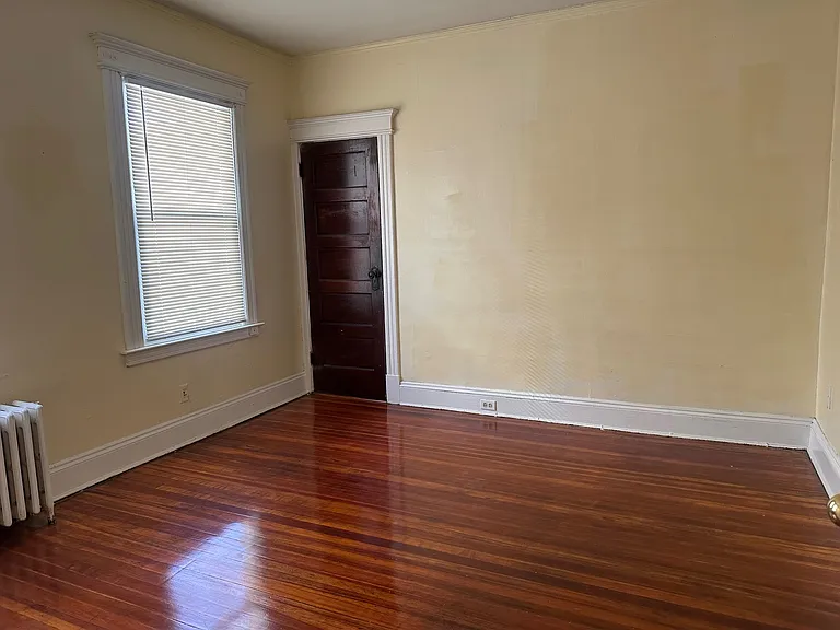 148 Adams St #2 — Photo 8
