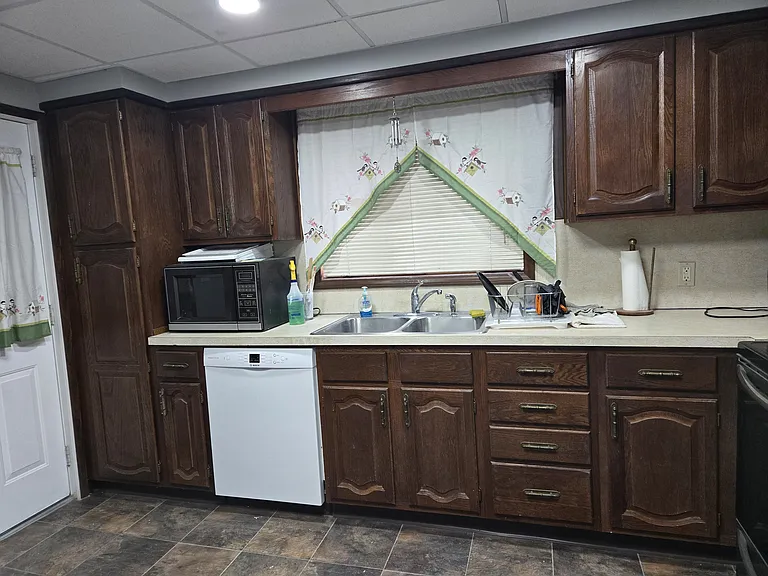248 W Hazard St — Photo 5