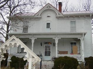 5939 Gospel St, Mount Jackson, VA 22842