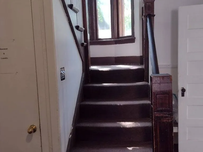 322 Augusta Ave — Photo 15