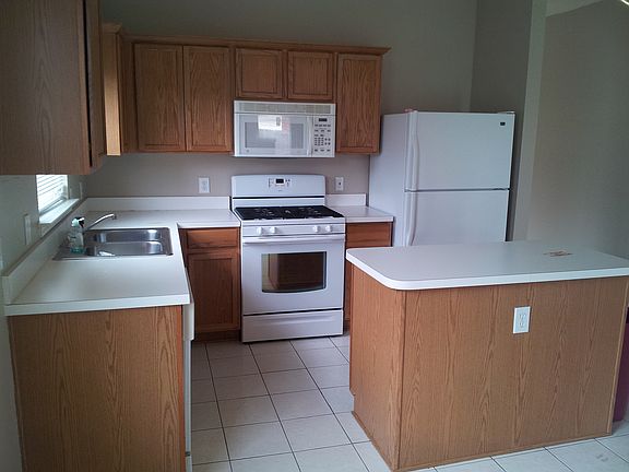 3rd image of 1805 Berkeley Dr